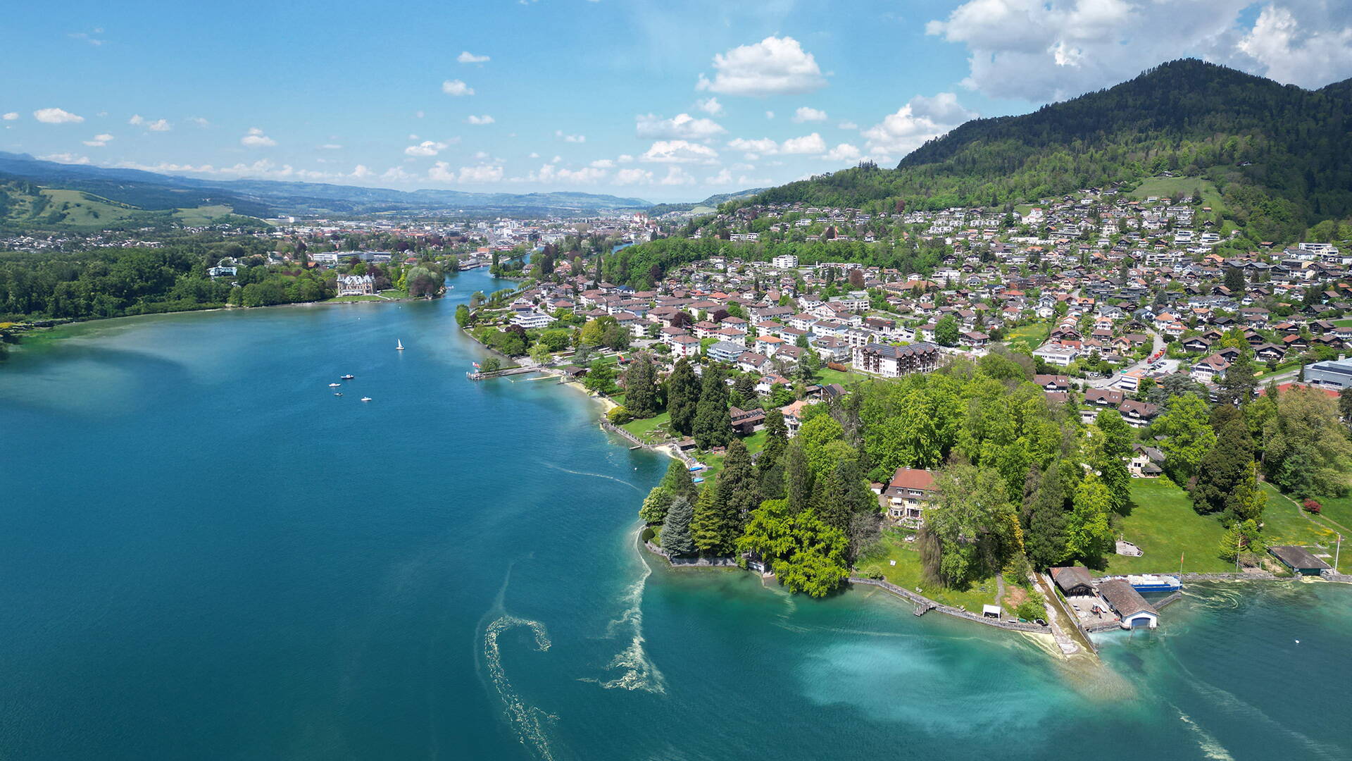 drohnethunerseehuenibach-2-komprimiert.jpg drohnethunerseehuenibach-2-komprimiert.jpg